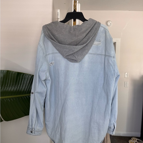 Light Blue Distressed Denim Jacket - Picture 3 of 4
